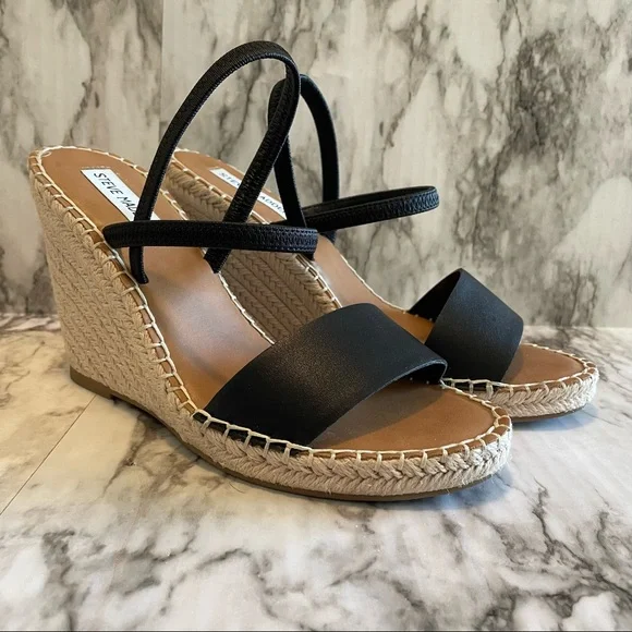 Steve Madden Womens Mckenzie Wedge Espadrille Sandal In